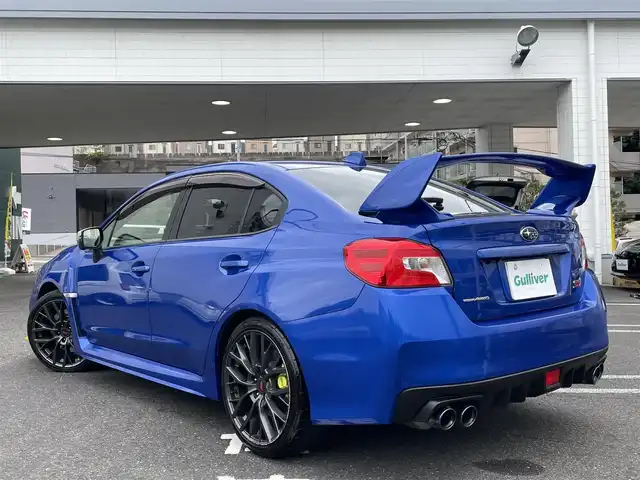 スバル ＷＲＸ ＳＴＩ STI タイプS 長崎県 2017(平29)年 8.2万km WRブルーパール 純正ナビ/フルセグＴＶ/６ＭＴ/ＥＴＣ/社外マフラー(BLITZ)/純正リアスポイラー/純正フロントリップスポイラー/純正レカロシート/ＢＳＭ/シートヒーター/スマートキー/プッシュスタート/純正STIアルミホイール
