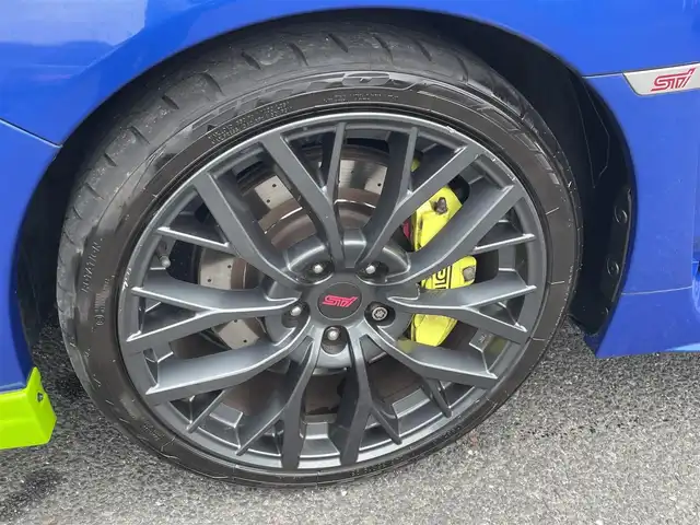 スバル ＷＲＸ ＳＴＩ STI タイプS 長崎県 2017(平29)年 8.2万km WRブルーパール 純正ナビ/フルセグＴＶ/６ＭＴ/ＥＴＣ/社外マフラー(BLITZ)/純正リアスポイラー/純正フロントリップスポイラー/純正レカロシート/ＢＳＭ/シートヒーター/スマートキー/プッシュスタート/純正STIアルミホイール