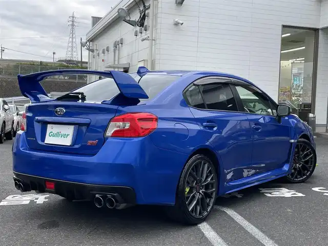 スバル ＷＲＸ ＳＴＩ STI タイプS 長崎県 2017(平29)年 8.2万km WRブルーパール 純正ナビ/フルセグＴＶ/６ＭＴ/ＥＴＣ/社外マフラー(BLITZ)/純正リアスポイラー/純正フロントリップスポイラー/純正レカロシート/ＢＳＭ/シートヒーター/スマートキー/プッシュスタート/純正STIアルミホイール