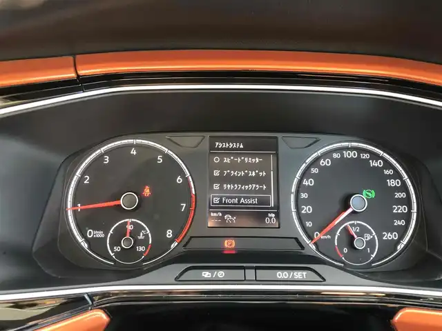 フォルクスワーゲン Ｔ－クロス TSI 1stプラス 福岡県 2020(令2)年 5万km ピュアホワイト 純正ナビ/　フルセグTV/CD/DVD/Bluetooth/バックカメラ/前後ドライブレコーダー/ACC（アダプティブクルーズコントロール）/エマージェンシーブレーキアシスト/パーキングアシスト/レーンキープアシスト/ブラインドスポットディテクション/パドルシフト/アイドリングストップ/ウィンカーミラー/純正フロアマット/ハーフレザーシート/プッシュスタート/ETC/LEDヘッドライト/置くだけ充電/ルーフレール/取扱説明書