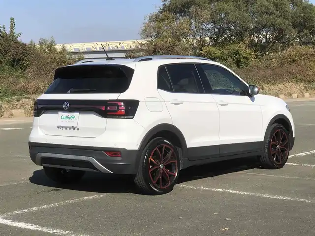 フォルクスワーゲン Ｔ－クロス TSI 1stプラス 福岡県 2020(令2)年 5万km ピュアホワイト 純正ナビ/　フルセグTV/CD/DVD/Bluetooth/バックカメラ/前後ドライブレコーダー/ACC（アダプティブクルーズコントロール）/エマージェンシーブレーキアシスト/パーキングアシスト/レーンキープアシスト/ブラインドスポットディテクション/パドルシフト/アイドリングストップ/ウィンカーミラー/純正フロアマット/ハーフレザーシート/プッシュスタート/ETC/LEDヘッドライト/置くだけ充電/ルーフレール/取扱説明書