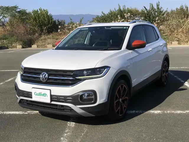 フォルクスワーゲン Ｔ－クロス TSI 1stプラス 福岡県 2020(令2)年 5万km ピュアホワイト 純正ナビ/　フルセグTV/CD/DVD/Bluetooth/バックカメラ/前後ドライブレコーダー/ACC（アダプティブクルーズコントロール）/エマージェンシーブレーキアシスト/パーキングアシスト/レーンキープアシスト/ブラインドスポットディテクション/パドルシフト/アイドリングストップ/ウィンカーミラー/純正フロアマット/ハーフレザーシート/プッシュスタート/ETC/LEDヘッドライト/置くだけ充電/ルーフレール/取扱説明書