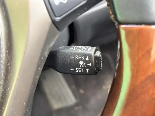 レクサス ＧＳ 450h バージョンL 宮城県 2012(平24)年 8.7万km ソニックシルバー ミリ波レーダー方式プリクラッシュセーフティシステム/レーダークルーズコントロール/オートマチックハイビーム/クリアランスソナー/ヘッドアップディスプレイ/パワートランクリッド/＝＝＝/ワンオーナー/純正HDDナビ/・Bluetooth/・フルセグTV/・CD/DVD/ETC/運転席・助手席 ベンチレーション機能 (送風機能)/運転席・助手席 シートヒーター/パワーシート/シートメモリー/NAVI・AI-AVS (電子制御サスペンション)/12.3インチワイドディスプレイナビゲーション/LEDヘッドランプ /LEDフロントフォグランプ/社外18インチAW/撥水機能付スーパーUV・IRカットガラス (フロントドア)/雨滴感知式オートワイパー /オート電動格納式ドアミラー/セミアニリン本革シート/後席シートヒーター/後席オーディオ＆エアコンコントロールパネル/電動リヤウインドゥサンシェード/リヤドアサンシェード/後席空間検知センサー /10エアバッグシステム