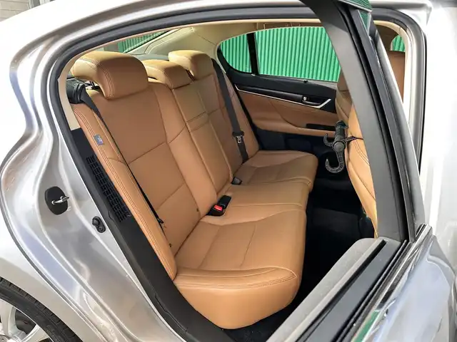 レクサス ＧＳ 450h バージョンL 宮城県 2012(平24)年 8.7万km ソニックシルバー ミリ波レーダー方式プリクラッシュセーフティシステム/レーダークルーズコントロール/オートマチックハイビーム/クリアランスソナー/ヘッドアップディスプレイ/パワートランクリッド/＝＝＝/ワンオーナー/純正HDDナビ/・Bluetooth/・フルセグTV/・CD/DVD/ETC/運転席・助手席 ベンチレーション機能 (送風機能)/運転席・助手席 シートヒーター/パワーシート/シートメモリー/NAVI・AI-AVS (電子制御サスペンション)/12.3インチワイドディスプレイナビゲーション/LEDヘッドランプ /LEDフロントフォグランプ/社外18インチAW/撥水機能付スーパーUV・IRカットガラス (フロントドア)/雨滴感知式オートワイパー /オート電動格納式ドアミラー/セミアニリン本革シート/後席シートヒーター/後席オーディオ＆エアコンコントロールパネル/電動リヤウインドゥサンシェード/リヤドアサンシェード/後席空間検知センサー /10エアバッグシステム