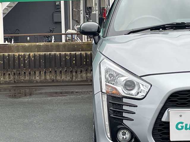 ダイハツ コペン ローブ 茨城県 2015(平27)年 3万km ブライトシルバーメタリック 社外SDナビ(Bluetooth/CD/DVD/フルセグTV)/ETC/横滑り防止装置/LEDオートライト/MTモード付AT/冷房AAC/アイドリングストップ/スマートキー/純正フロアマット/シートヒーター/レザーシート/社外16インチアルミホイール