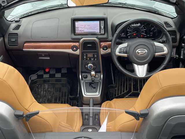 ダイハツ コペン ローブ 茨城県 2015(平27)年 3万km ブライトシルバーメタリック 社外SDナビ(Bluetooth/CD/DVD/フルセグTV)/ETC/横滑り防止装置/LEDオートライト/MTモード付AT/冷房AAC/アイドリングストップ/スマートキー/純正フロアマット/シートヒーター/レザーシート/社外16インチアルミホイール