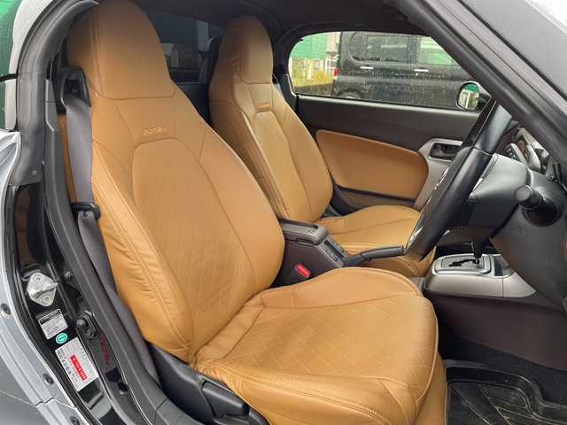 ダイハツ コペン ローブ 茨城県 2015(平27)年 3万km ブライトシルバーメタリック 社外SDナビ(Bluetooth/CD/DVD/フルセグTV)/ETC/横滑り防止装置/LEDオートライト/MTモード付AT/冷房AAC/アイドリングストップ/スマートキー/純正フロアマット/シートヒーター/レザーシート/社外16インチアルミホイール