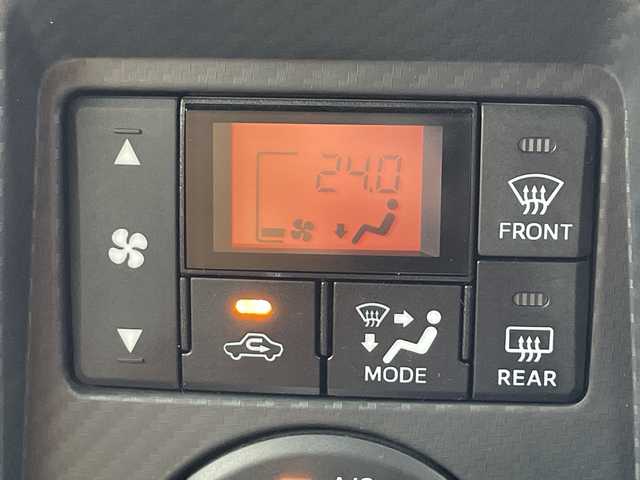 ダイハツ コペン ローブ 茨城県 2015(平27)年 3万km ブライトシルバーメタリック 社外SDナビ(Bluetooth/CD/DVD/フルセグTV)/ETC/横滑り防止装置/LEDオートライト/MTモード付AT/冷房AAC/アイドリングストップ/スマートキー/純正フロアマット/シートヒーター/レザーシート/社外16インチアルミホイール