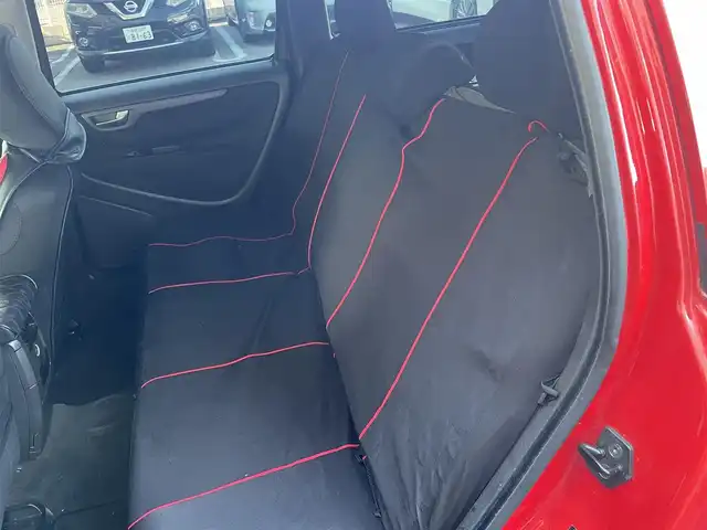 ボルボ Ｖ７０ 兵庫県 2006(平18)年 12.6万km ルビーレッドパール 社外ポータブルナビ・ワンセグ/純正オーディオ・CD・FM・AM/ETC/バックカメラ/シートヒーター/リモコンキー×1/ウィンターモード/社外フロアマット