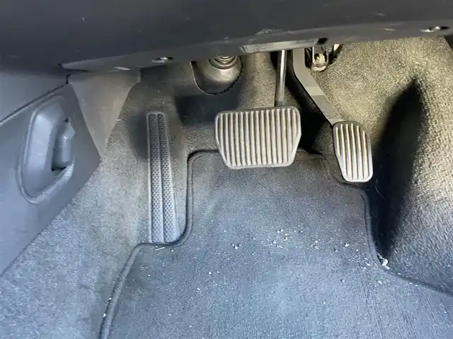 ボルボ Ｖ７０ 兵庫県 2006(平18)年 12.6万km ルビーレッドパール 社外ポータブルナビ・ワンセグ/純正オーディオ・CD・FM・AM/ETC/バックカメラ/シートヒーター/リモコンキー×1/ウィンターモード/社外フロアマット