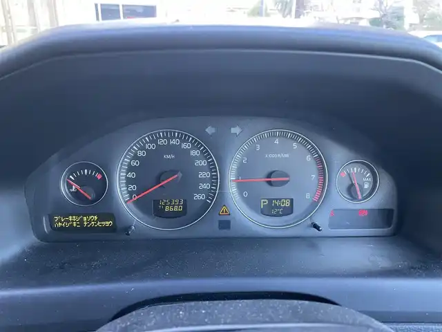 ボルボ Ｖ７０ 兵庫県 2006(平18)年 12.6万km ルビーレッドパール 社外ポータブルナビ・ワンセグ/純正オーディオ・CD・FM・AM/ETC/バックカメラ/シートヒーター/リモコンキー×1/ウィンターモード/社外フロアマット