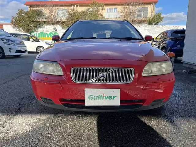 ボルボ Ｖ７０ 兵庫県 2006(平18)年 12.6万km ルビーレッドパール 社外ポータブルナビ・ワンセグ/純正オーディオ・CD・FM・AM/ETC/バックカメラ/シートヒーター/リモコンキー×1/ウィンターモード/社外フロアマット