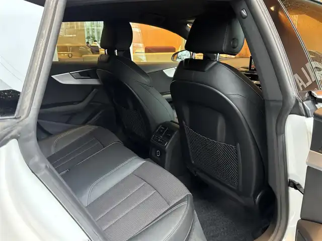 アウディ Ａ５ SB2．0TFSI Q スポーツ 宮城県 2018(平30)年 4.3万km 白 純正ナビ/全周囲カメラ/フルセグTV/CD/DVD再生/ハーフレザー(黒)/シートヒーター/パワーシート/アイドリングストップ/ACC/レーンキープアシスト/ブラインドスポット/ETC/マトリクスLEDヘッドライト/ステアリングスイッチ/パドルシフト/レインセンサー/バーチャルコックピット/電動パーキング/オートホールド/前後ドラレコ/パワーバックドア/純正19インチAW