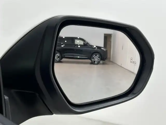 トヨタ プリウス A 福岡県 2019(令1)年 2.5万km スティールブロンドM 純正ナビ　/バックカメラ　/ドラレコ　/ビルトインＥＴＣ　/ワイヤレス充電　/ＡＣＣ　/コーナーセンサー　/衝突軽減　/レーンキープ　/ＢＳＭ　/ＰＫＳＢ　/ＲＣＴＡ　/パーキングアシスト　/ＨＵＤ　/パワーシート　/ＬＥＤライト