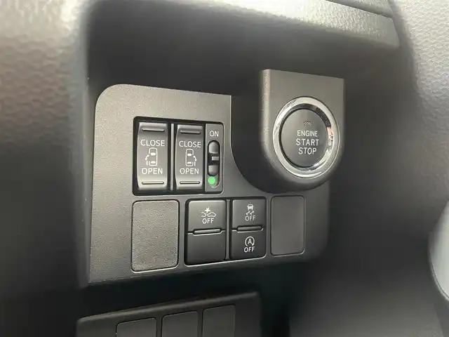 トヨタ ルーミー カスタムG－T 埼玉県 2018(平30)年 4.2万km パールホワイトⅢ /純正メモリナビ//ワンセグTV//全方位カメラ//CD/Bluetooth//両側パワースライドドア//クルーズコントロール//ビルトインETC//スマートキー×2//LEDヘッドライト//LEDフォグランプ//衝突軽減ブレーキ//車線逸脱警報//Wエアバッグ&ABS//横滑り防止装置//前後ドライブレコーダー(SD欠)//オートライト//革巻きステアリング//プライバシーガラス//ドアバイザー//純正15インチAW//新車時保証書//取扱説明書//ナビ取説