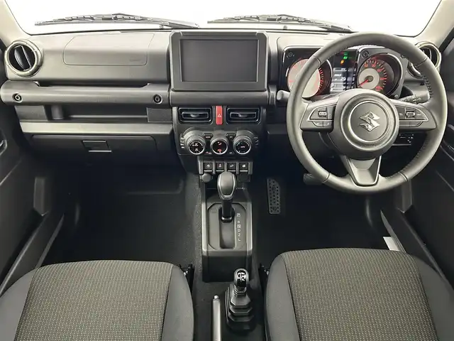 スズキ ジムニー XC 福岡県 2025(令7)年 0.1万km未満 ミディアムグレー 登録済未使用車　/オーディオレス仕様　/クルーズコントロール　/コーナーセンサー　/衝突被害軽減　/レーンキープ　/ヒルディセントコントロール　/アイドリングストップ　/シートヒーター　/ヒーテッドドアミラー　/ＬＥＤ