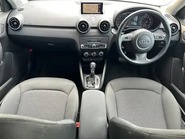 アウディ Ａ１ SB 1．0TFSI 福島県 2018(平30)年 2.9万km ミトスブラックメタリック ターボ/純正ナビゲーション/【CD/BT/TV】/ETC/アイドリングストップ/HIDオートライト/純正フロアマット