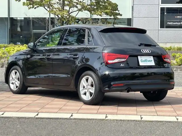 アウディ Ａ１ SB 1．0TFSI 福島県 2018(平30)年 2.9万km ミトスブラックメタリック ターボ/純正ナビゲーション/【CD/BT/TV】/ETC/アイドリングストップ/HIDオートライト/純正フロアマット