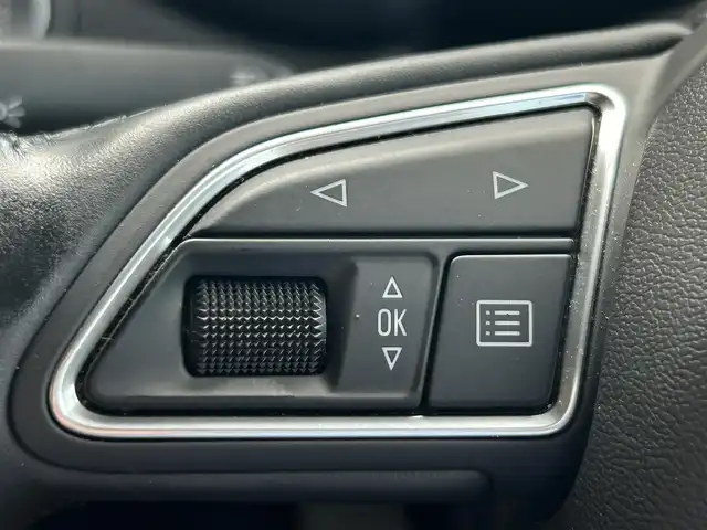 アウディ Ａ１ SB 1．0TFSI 福島県 2018(平30)年 2.9万km ミトスブラックメタリック ターボ/純正ナビゲーション/【CD/BT/TV】/ETC/アイドリングストップ/HIDオートライト/純正フロアマット