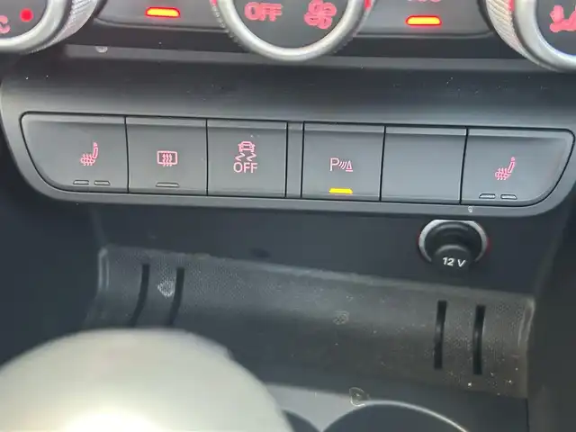 アウディ Ａ１ SB 1．0TFSI 福島県 2018(平30)年 2.9万km ミトスブラックメタリック ターボ/純正ナビゲーション/【CD/BT/TV】/ETC/アイドリングストップ/HIDオートライト/純正フロアマット