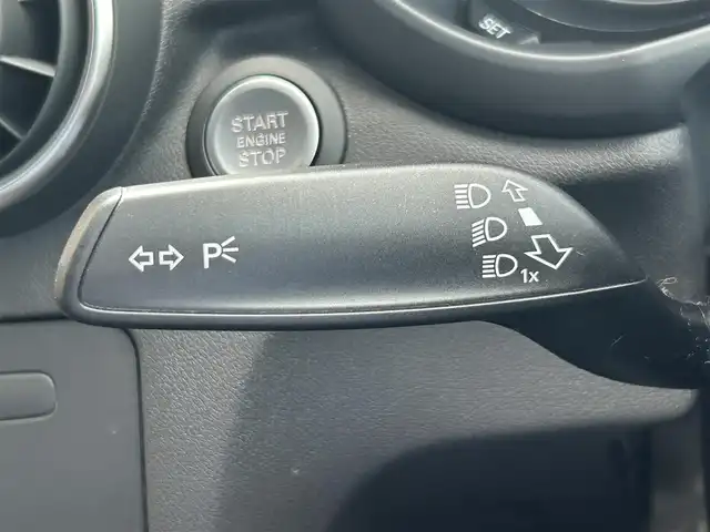 アウディ Ａ１ SB 1．0TFSI 福島県 2018(平30)年 2.9万km ミトスブラックメタリック ターボ/純正ナビゲーション/【CD/BT/TV】/ETC/アイドリングストップ/HIDオートライト/純正フロアマット