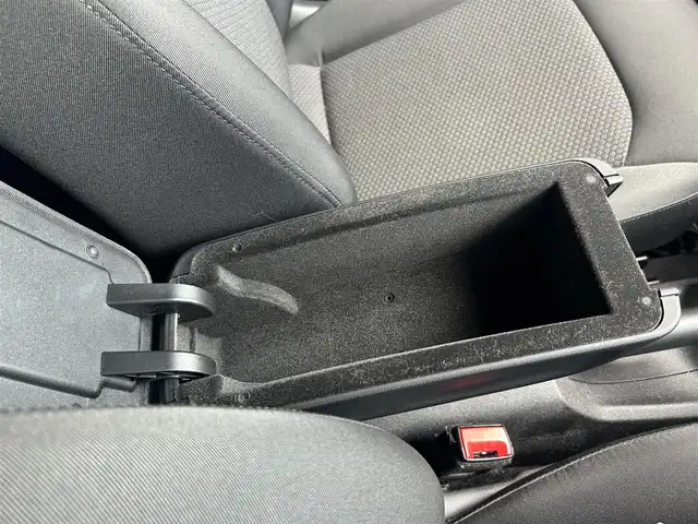 アウディ Ａ１ SB 1．0TFSI 福島県 2018(平30)年 2.9万km ミトスブラックメタリック ターボ/純正ナビゲーション/【CD/BT/TV】/ETC/アイドリングストップ/HIDオートライト/純正フロアマット