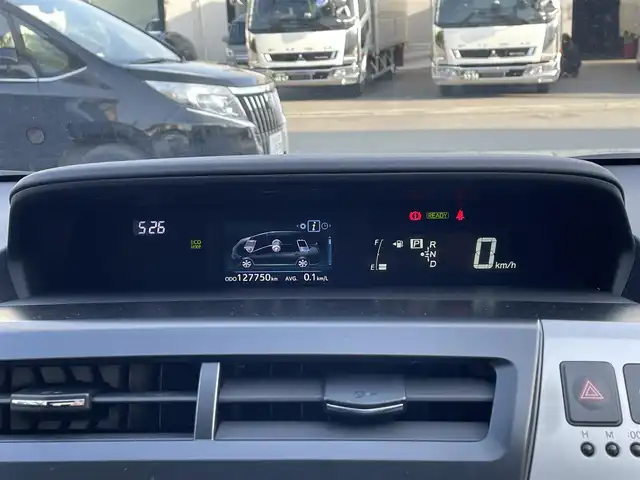 トヨタ プリウス α S ツーリングセレクション 大阪府 2015(平27)年 12.8万km アティチュードブラックマイカ (株)IDOMが運営する【じしゃロン東大阪店】の自社ローン専用車両になります。こちらは現金またはオートローンご利用時の価格です。自社ローンご希望の方は別途その旨お申付け下さい/後期型/純正SDナビ【NSZT-W64】/フルセグTV/バックカメラ/LEDヘッドライト/スマートキー＆プッシュスタート/ビルトインETC/純正17インチアルミ/取説＆保証書