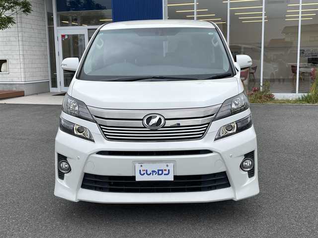 トヨタ ヴェルファイア 2．4Z ゴールデンアイズⅡ 福島県 2014(平26)年 12.2万km ホワイトパールクリスタルシャイン (株)IDOMが運営する【じしゃロンいわき店】の自社ローン専用車両になります。こちらは現金またはオートローンご利用時の価格です。自社ローンご希望の方は別途その旨お申付け下さい/登録時走行距離121761km/ALPINE社外ナビゲーション/型番：EX1000/フリップダウンモニター /バックカメラ/プッシュスタート/スマートキー/両側パワースライドドア/パワーバックドア/純正サイドバイザー/純正フロアマット/１２V電源/クルーズコントロール/純正アルミホイール