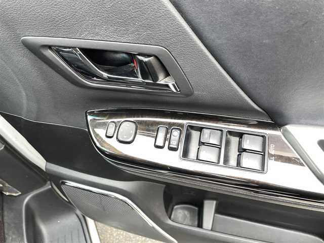 トヨタ ヴェルファイア 2．4Z ゴールデンアイズⅡ 福島県 2014(平26)年 12.2万km ホワイトパールクリスタルシャイン (株)IDOMが運営する【じしゃロンいわき店】の自社ローン専用車両になります。こちらは現金またはオートローンご利用時の価格です。自社ローンご希望の方は別途その旨お申付け下さい/登録時走行距離121761km/ALPINE社外ナビゲーション/型番：EX1000/フリップダウンモニター /バックカメラ/プッシュスタート/スマートキー/両側パワースライドドア/パワーバックドア/純正サイドバイザー/純正フロアマット/１２V電源/クルーズコントロール/純正アルミホイール