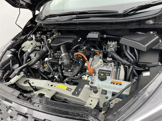日産 キックス X FOUR スタイルエディション 宮城県 2023(令5)年 1.5万km ナイトベールパープル 4WD/スマートルームミラー/プロパイロット/エマージェンシーブレーキ/純正9インチナビ/DVD再生機能/ETC/前後ドライブレコーダー/全方位カメラ/フロントバックカメラ/レーダークルーズコントロール/レザーシート/シートヒーター/ステアリングヒーター/プッシュスタート/スマートキー/オートライト/LEDヘッドライト/ヘッドライトレベライザー/純正フロアマット/純正17インチアルミホイール