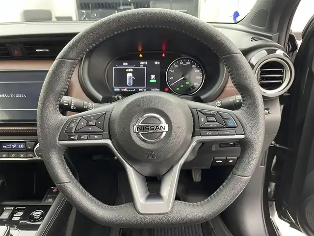 日産 キックス X FOUR スタイルエディション 宮城県 2023(令5)年 1.5万km ナイトベールパープル 4WD/スマートルームミラー/プロパイロット/エマージェンシーブレーキ/純正9インチナビ/DVD再生機能/ETC/前後ドライブレコーダー/全方位カメラ/フロントバックカメラ/レーダークルーズコントロール/レザーシート/シートヒーター/ステアリングヒーター/プッシュスタート/スマートキー/オートライト/LEDヘッドライト/ヘッドライトレベライザー/純正フロアマット/純正17インチアルミホイール