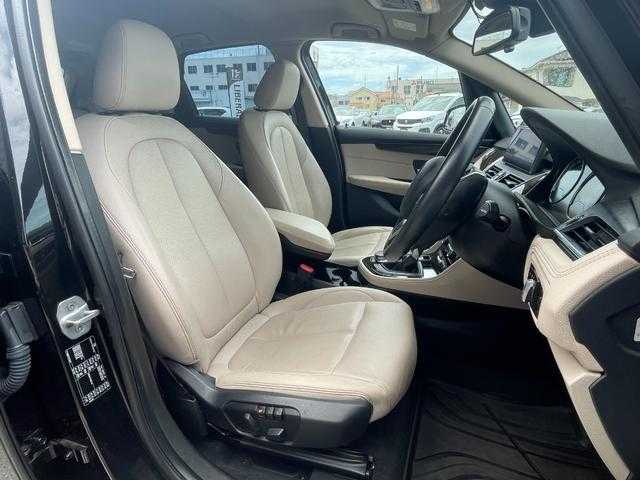 ＢＭＷ ２１８ｄ アクティブツアラー ラグジュアリー 埼玉県 2019(平31)年 5.9万km 黒 白革　/アドバンスアクティブセーフティＰ　/パーキングサポートＰ　/コンフォートＰ　/シートヒーター　/パワーバックドア/ドライビングアシストプラス　/パークアシスト　/ヘッドアップディスプレイ
