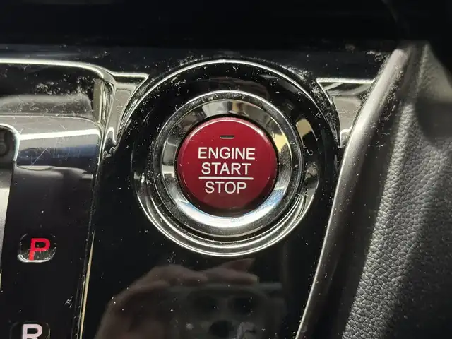 ホンダ Ｎ ＷＧＮ カスタム G SSパッケージ 三重県 2017(平29)年 4.6万km プレミアムホワイトパールⅡ ガソリン/FF/インパネCVT/純正 7インチナビ VXM-174VFXi/（CD/DVD/FM/AM/TV/iPod/SD/USB/Bluetooth/TI/VTR/AUX）/バックカメラ/ドライブレコーダー 前方/ビルトイン ETC/安全/・近距離衝突軽減ブレーキ［CTBA］/・VSA（ABS＋TCS＋横すべり抑制）/・SRS サイド＆カーテンエアバッグ/装備/・オートエアコン/・オートライト/・キセノンヘッドライト/・LEDフロントフォグランプ/・USBジャック（充電用x2、入力対応x1）/・電動格納ドアミラー（ウインカー付）/・純正 14inAW/・スマートキーx2/・保/取/ナビ取/など