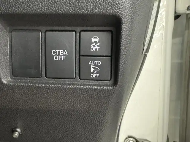 ホンダ Ｎ ＷＧＮ カスタム G SSパッケージ 三重県 2017(平29)年 4.6万km プレミアムホワイトパールⅡ ガソリン/FF/インパネCVT/純正 7インチナビ VXM-174VFXi/（CD/DVD/FM/AM/TV/iPod/SD/USB/Bluetooth/TI/VTR/AUX）/バックカメラ/ドライブレコーダー 前方/ビルトイン ETC/安全/・近距離衝突軽減ブレーキ［CTBA］/・VSA（ABS＋TCS＋横すべり抑制）/・SRS サイド＆カーテンエアバッグ/装備/・オートエアコン/・オートライト/・キセノンヘッドライト/・LEDフロントフォグランプ/・USBジャック（充電用x2、入力対応x1）/・電動格納ドアミラー（ウインカー付）/・純正 14inAW/・スマートキーx2/・保/取/ナビ取/など