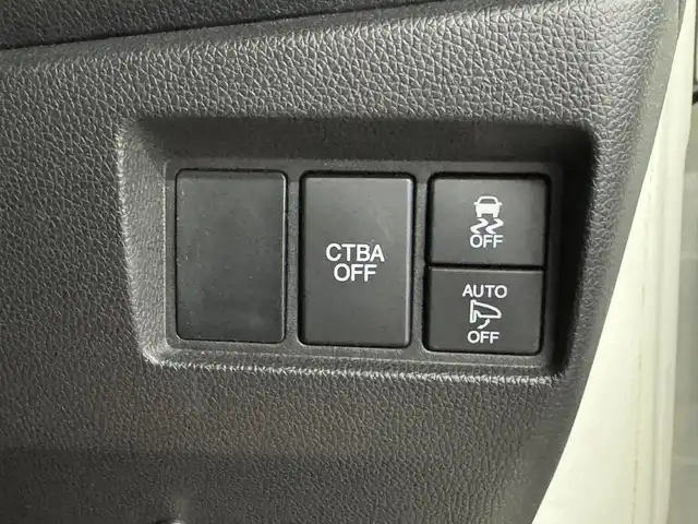 ホンダ Ｎ ＷＧＮ カスタム G SSパッケージ 三重県 2017(平29)年 4.6万km プレミアムホワイトパールⅡ ガソリン/FF/インパネCVT/純正 7インチナビ VXM-174VFXi/（CD/DVD/FM/AM/TV/iPod/SD/USB/Bluetooth/TI/VTR/AUX）/バックカメラ/ドライブレコーダー 前方/ビルトイン ETC/安全/・近距離衝突軽減ブレーキ［CTBA］/・VSA（ABS＋TCS＋横すべり抑制）/・SRS サイド＆カーテンエアバッグ/装備/・オートエアコン/・オートライト/・キセノンヘッドライト/・LEDフロントフォグランプ/・USBジャック（充電用x2、入力対応x1）/・電動格納ドアミラー（ウインカー付）/・純正 14inAW/・スマートキーx2/・保/取/ナビ取/など