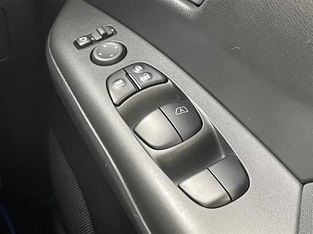 日産 セレナ e－パワー ハイウェイスター V 茨城県 2020(令2)年 1.2万km ダイヤモンドブラック 純正10型ナビ/全方位カメラ/フルセグ/純正フリップダウンモニター/プロパイロット/衝突被害軽減ブレーキ/車線逸脱抑制装置/オートマチックハイビーム/ソナー/BSI/両側電動スライドドア/ETC2.0/ドラレコ/純正16インチAW/LEDヘッドライト/スマートキー