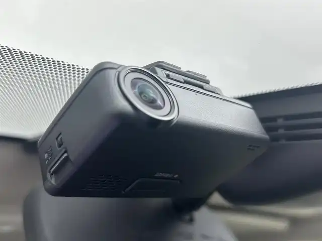 日産 セレナ ハイウェイスター 埼玉県 2020(令2)年 5.4万km パール 純正９型ナビ　フルセグ　ＤＶＤ　ＨＤＭＩ　純正１１型フリップダウンモニター　アラウンドビューモニター　　両側電動スライドドア　ナビ連動ドライブレコーダー　フロントスポイラー　ＬＥＤヘッドライト　ＥＴＣ