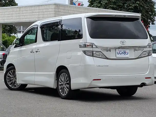 トヨタ ヴェルファイア 2．4Z ゴールデンアイズ 栃木県 2013(平25)年 12.2万km ホワイトパールクリスタルシャイン (株)IDOMが運営する【じしゃロン宇都宮店】の自社ローン専用車両になります。こちらは現金またはオートローンご利用時の価格です。自社ローンご希望の方は別途その旨お申付け下さい/禁煙車/サンルーフ/フリップダウンモニター/ＥＴＣ/社外７型ナビ/Ｂｌｕｅｔｏｏｔｈ接続/ＣＤ／ＤＶＤ/バックカメラ/オットマン/コーナーセンサー/パーキングアシスト/カーテンエアバッグ/両側パワースライドドア/オートライト/スマートキー/プッシュスタート/ドアバイザー/ウィンカーミラー/パワーバックドア