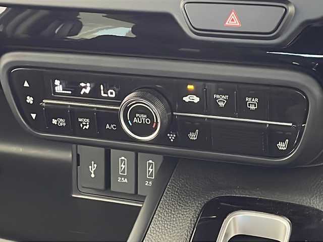 ホンダ Ｎ ＢＯＸ カスタム L 千葉県 2023(令5)年 0.5万km ミッドナイトブルービームM ホンダセンシング/　レーダークルーズコントロール/標識認識機能/　レーンキープアシスト/衝突軽減ブレーキ/　クリアランスソナー/先行車発進告知/純正メモリナビ（LXU337NBi）/　Bluetooth/フルセグTV/CD/DVD/　AppleCarpla/AndroidAuto/バックカメラ/ドライブレコーダー前後/電動パーキング/オートホールド/社外ETC/両側パワースライドドア/前席シートヒーター/シートバックテーブル/ロールサンシェード/LEDヘッドライト/オートライト/オートハイビーム/フォグランプ/フロアマット