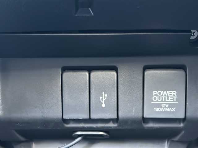 ホンダ フィット 13G F コンフォートED 長野県 2018(平30)年 0.6万km ルージュアメジストM ・純正7インチSDナビゲーション/CD ワンセグTV Bluetooth/・バックカメラ/・ビルトインETC/・ホンダセンシング/・レーンキープアシスト/・レーダークルーズコントロール/・アイドリングストップ/・横滑り防止装置/・ウィンカーミラー/・電動格納ミラー/・スマートキー/・エンジンプッシュスタート