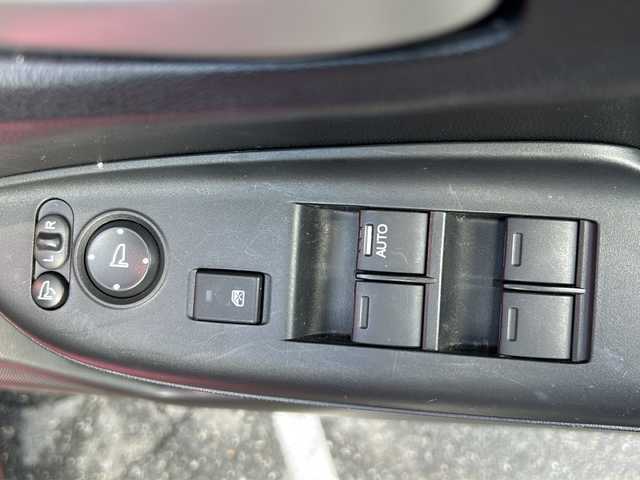 ホンダ フィット 13G F コンフォートED 長野県 2018(平30)年 0.6万km ルージュアメジストM ・純正7インチSDナビゲーション/CD ワンセグTV Bluetooth/・バックカメラ/・ビルトインETC/・ホンダセンシング/・レーンキープアシスト/・レーダークルーズコントロール/・アイドリングストップ/・横滑り防止装置/・ウィンカーミラー/・電動格納ミラー/・スマートキー/・エンジンプッシュスタート