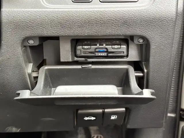 日産 セレナ ハイウェイスター プロパイロットED 宮城県 2017(平29)年 8.5万km ブリリアントホワイトパール プロパイロット/エマージェンシーブレーキ/車線逸脱警報/車線逸脱防止支援/踏み間違い衝突防止アシスト/標識検知システム/コーナーセンサー/アルパインフリップダウンモニター/社外7インチナビ/(フルTV/CD/DVD/SD/BT)/バックカメラ/ビルトインETC/両側パワースライドドア/ハンズフリーオートスライド/オートエアコン/革巻きステアリング/ステアリングスイッチ/オートライト/アイドリングストップ/サンシェード/プッシュスタート＆スマートキー/ウインカー付き電動格納ミラー/ドアバイザー/スペアキー/横滑り防止/LEDヘッドライト/フォグランプ/純正フロアマット/純正16インチAW
