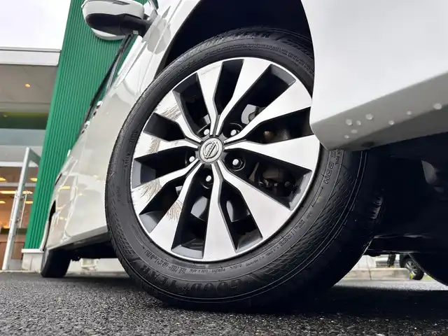 日産 セレナ ハイウェイスター プロパイロットED 宮城県 2017(平29)年 8.5万km ブリリアントホワイトパール プロパイロット/エマージェンシーブレーキ/車線逸脱警報/車線逸脱防止支援/踏み間違い衝突防止アシスト/標識検知システム/コーナーセンサー/アルパインフリップダウンモニター/社外7インチナビ/(フルTV/CD/DVD/SD/BT)/バックカメラ/ビルトインETC/両側パワースライドドア/ハンズフリーオートスライド/オートエアコン/革巻きステアリング/ステアリングスイッチ/オートライト/アイドリングストップ/サンシェード/プッシュスタート＆スマートキー/ウインカー付き電動格納ミラー/ドアバイザー/スペアキー/横滑り防止/LEDヘッドライト/フォグランプ/純正フロアマット/純正16インチAW