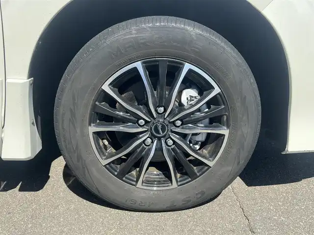 日産 セレナ ハイウェイスター 秋田県 2017(平29)年 8.5万km ブリリアントホワイトパール ４WD/衝突軽減システム/LEDヘッドライト/両側パワスラ/社外ナビ/フルセグ/社外アルミ/スマートキー/アイドリングストップ/プッシュスタート/クルーズコントロール/ステアリングスイッチ/フリップダウンモニター/純正エンジンスターター/社外フロアマット/純正ドアバイザー/オートライト/ダブルオートエアコン/パワーステアリング/パワーウィンドウ/レベライザー/横滑り防止/盗難防止装置/寒冷地仕様/電動格納ウィンカーミラー/取扱説明書