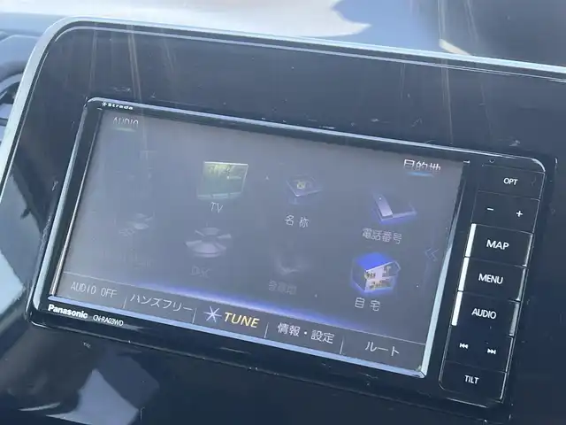 日産 セレナ ハイウェイスター 秋田県 2017(平29)年 8.5万km ブリリアントホワイトパール ４WD/衝突軽減システム/LEDヘッドライト/両側パワスラ/社外ナビ/フルセグ/社外アルミ/スマートキー/アイドリングストップ/プッシュスタート/クルーズコントロール/ステアリングスイッチ/フリップダウンモニター/純正エンジンスターター/社外フロアマット/純正ドアバイザー/オートライト/ダブルオートエアコン/パワーステアリング/パワーウィンドウ/レベライザー/横滑り防止/盗難防止装置/寒冷地仕様/電動格納ウィンカーミラー/取扱説明書