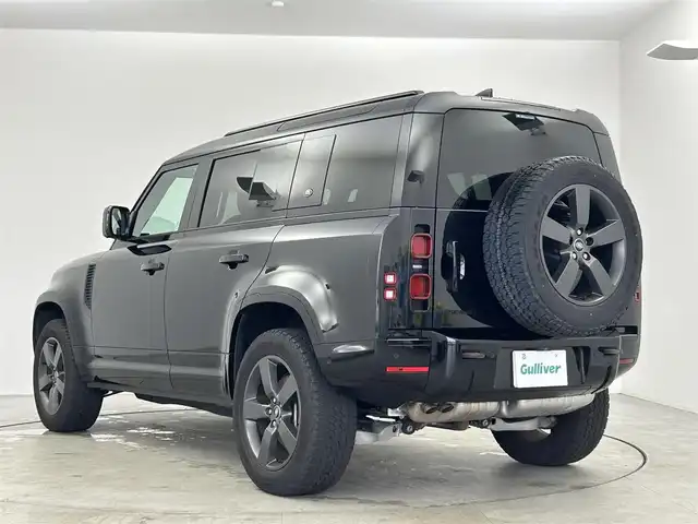 ランドローバー ランドローバー ディフェンダー 110XダイナミックSE 愛知県 2023(令5)年 4.7万km 黒 エクステンデッドブラックエクステリアパック/サンルーフ/純正ナビ/（Bluetooth/AM/FM）/全方位カメラ/純正20インチAW/ワンオーナー/ブラインドスポットモニター/純正フロアマット/衝突軽減システム/ACC/レーンキープ/オートライト/スマートキー/ダウンヒルアシストコントロール/パドルシフト/ソナー/ハーフレザー/パワーシート/ステアリングリモコン/電子パーキング/メモリシート/電動格納ミラー/ルーフレール