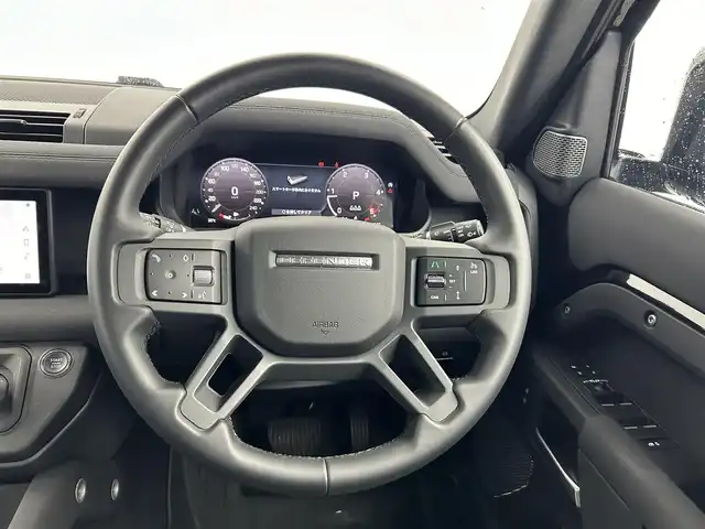 ランドローバー ランドローバー ディフェンダー 110XダイナミックSE 愛知県 2023(令5)年 4.7万km 黒 エクステンデッドブラックエクステリアパック/サンルーフ/純正ナビ/（Bluetooth/AM/FM）/全方位カメラ/純正20インチAW/ワンオーナー/ブラインドスポットモニター/純正フロアマット/衝突軽減システム/ACC/レーンキープ/オートライト/スマートキー/ダウンヒルアシストコントロール/パドルシフト/ソナー/ハーフレザー/パワーシート/ステアリングリモコン/電子パーキング/メモリシート/電動格納ミラー/ルーフレール