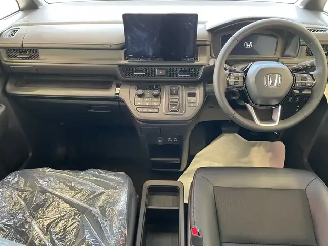 ホンダ ステップワゴン スパーダ eHEV 埼玉県 2025(令7)年 0.1千km プラチナホワイトパール ホンダセンシング/純正11.4インチナビ/　　CD/DVD/BT/フルセグTV/バックカメラ/両側パワースライドドア/パワーテールゲート/アダプティブクルーズコントロール/LEDオートライト/ハーフレザー/シートヒーター/純正16インチAW/パドルシフト/ステアリングスイッチ/プッシュスタート/禁煙車