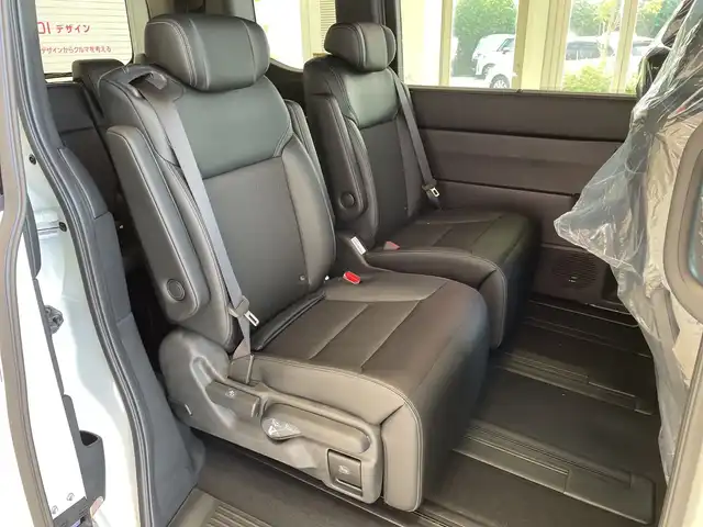 ホンダ ステップワゴン スパーダ eHEV 埼玉県 2025(令7)年 0.1千km プラチナホワイトパール ホンダセンシング/純正11.4インチナビ/　　CD/DVD/BT/フルセグTV/バックカメラ/両側パワースライドドア/パワーテールゲート/アダプティブクルーズコントロール/LEDオートライト/ハーフレザー/シートヒーター/純正16インチAW/パドルシフト/ステアリングスイッチ/プッシュスタート/禁煙車