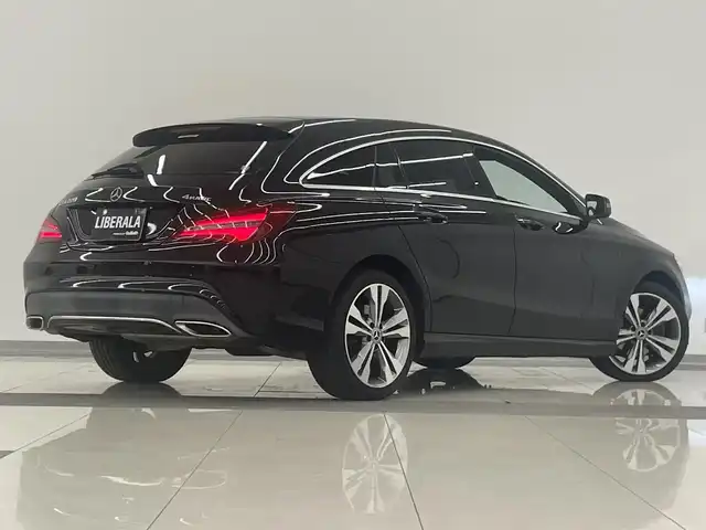 メルセデス・ベンツ ＣＬＡ２２０ Sブレイク 4MATIC 岡山県 2019(平31)年 3.8万km コスモスブラック 純正コマンドナビ/リアカメラ/レーダーセーフティーパッケージ/シートヒーター/パワーシート（D）/アイドリングストップ/フルセグTV/Bluetooth/アップルカープレイ/ESP/アクティブブレーキアシスト/アテンションアシスト/ＢＳＡ/ＬＫＡ/オートライト/ＬＥＤヘッドライト/ＰＤＣ/パワーテールゲート